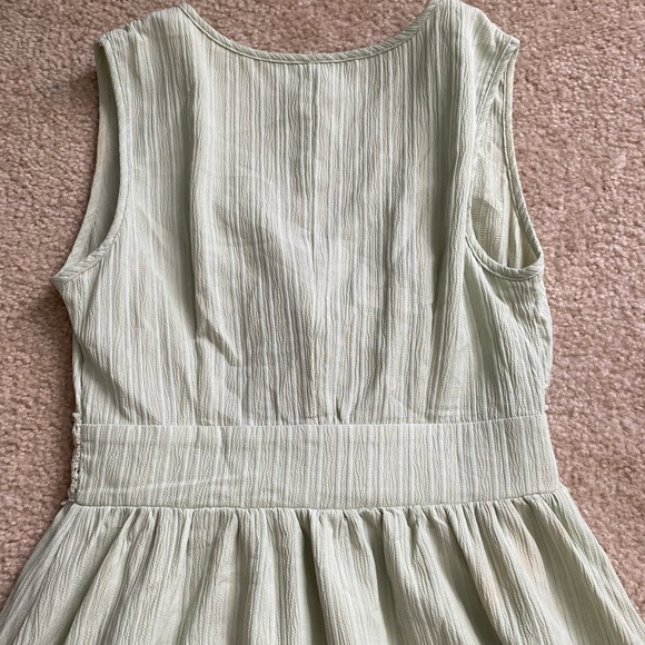 Button up low vneck maxi dress - Picture 3 of 4